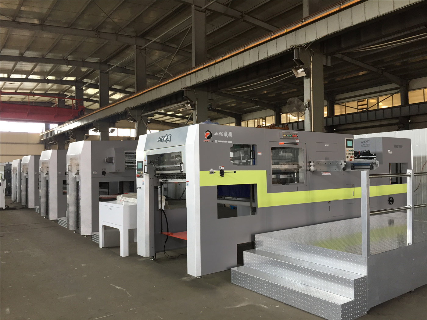 3. Varma Stamping kaj Die Cutting Machine Warehouse-1