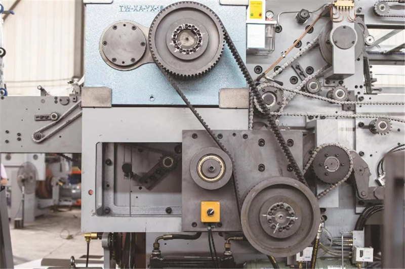 Automatinė karštojo štampavimo mašina, modelis HTJ-10503