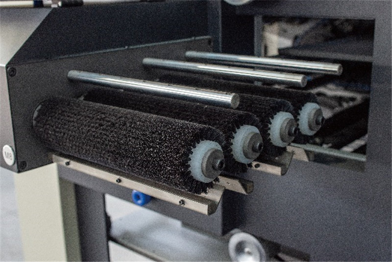 Автоматска машина за печатење со топла печат Модел HTJ-10505