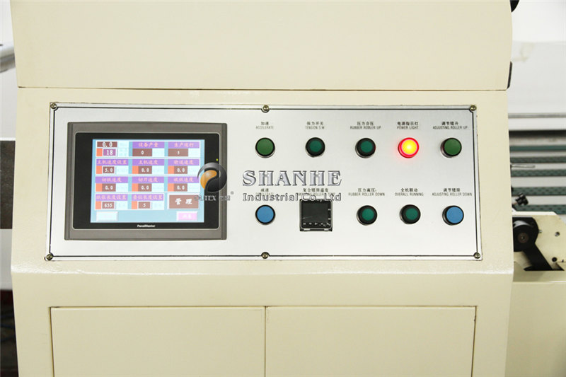 Täisautomaatne eelkattekile laminaatori mudel QYF-110-120-2